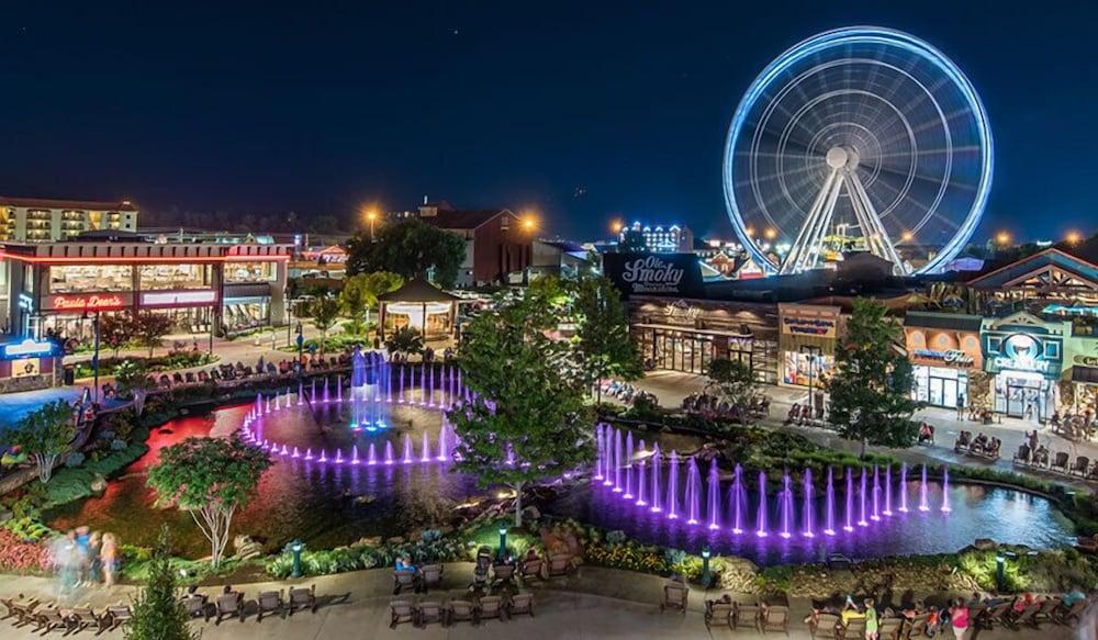 Baymont By Wyndham Pigeon Forge Near Island Drive Hotel Exterior foto