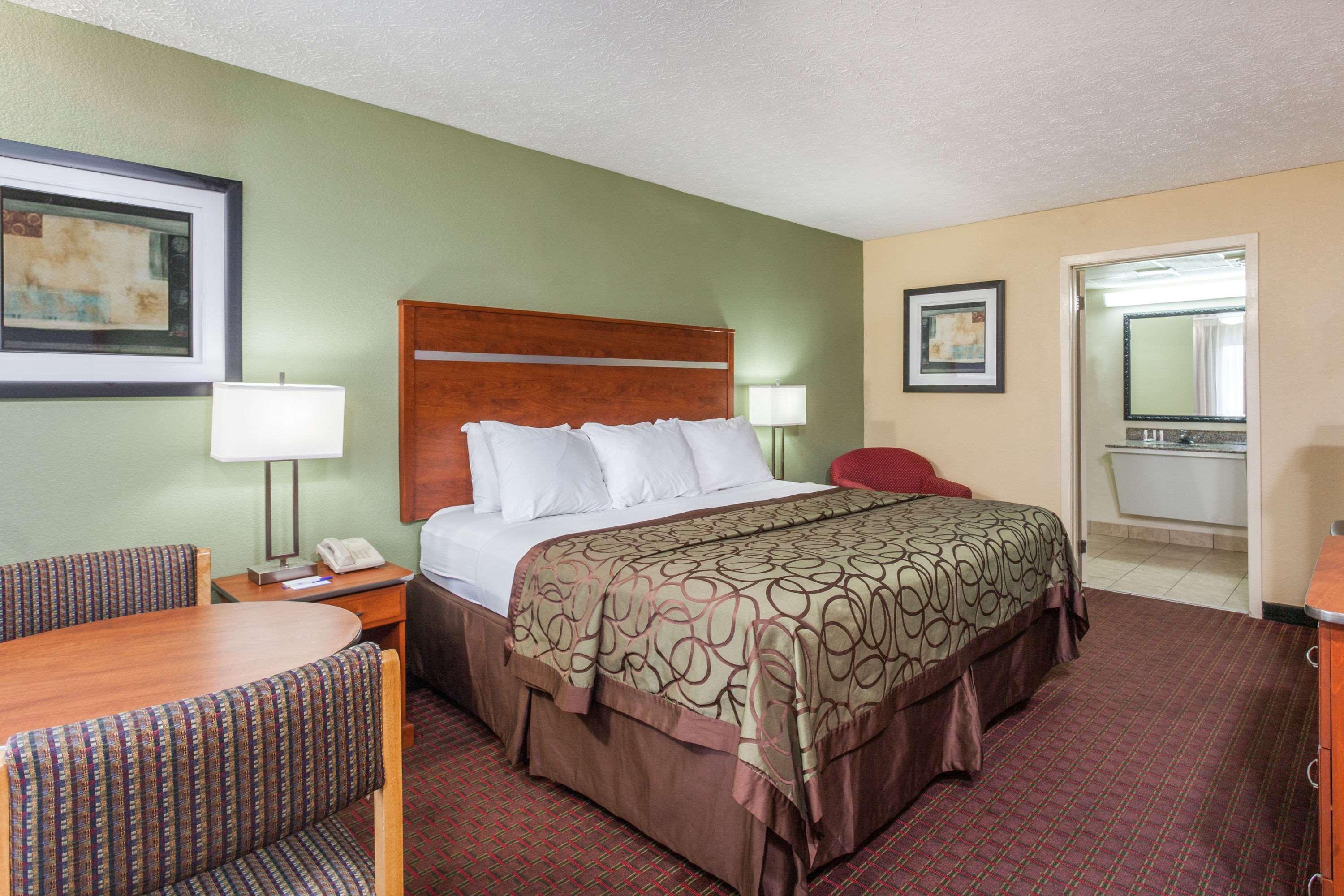 Baymont By Wyndham Pigeon Forge Near Island Drive Hotel Exterior foto